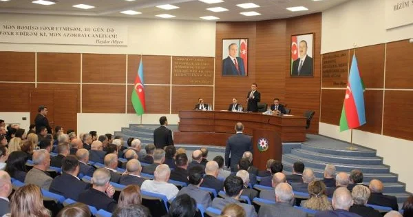 Bakı Şəhər İcra Hakimiyyətində müşavirə Nələr gündəmə gətirilib?