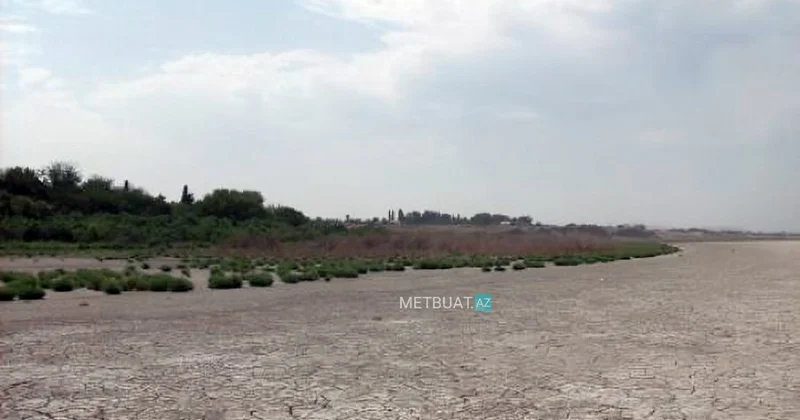 Hacıqabul gölü niyə quruyub?