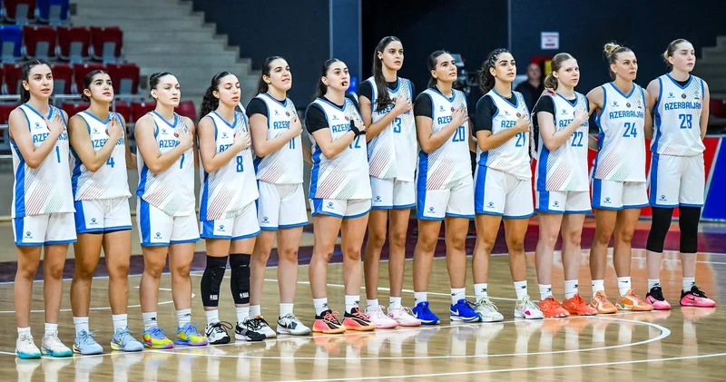 Азербайджан против Украины