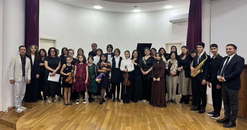 BMA nın İxtisas musiqi məktəb studiyası şagirdlərinin Qarabağ Universitetində “Zəfər” konserti