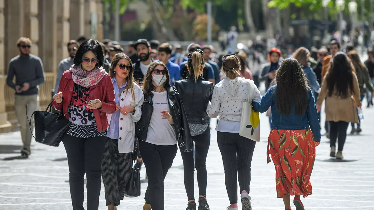 Azərbaycanda yeni qadın adları belə yaranır