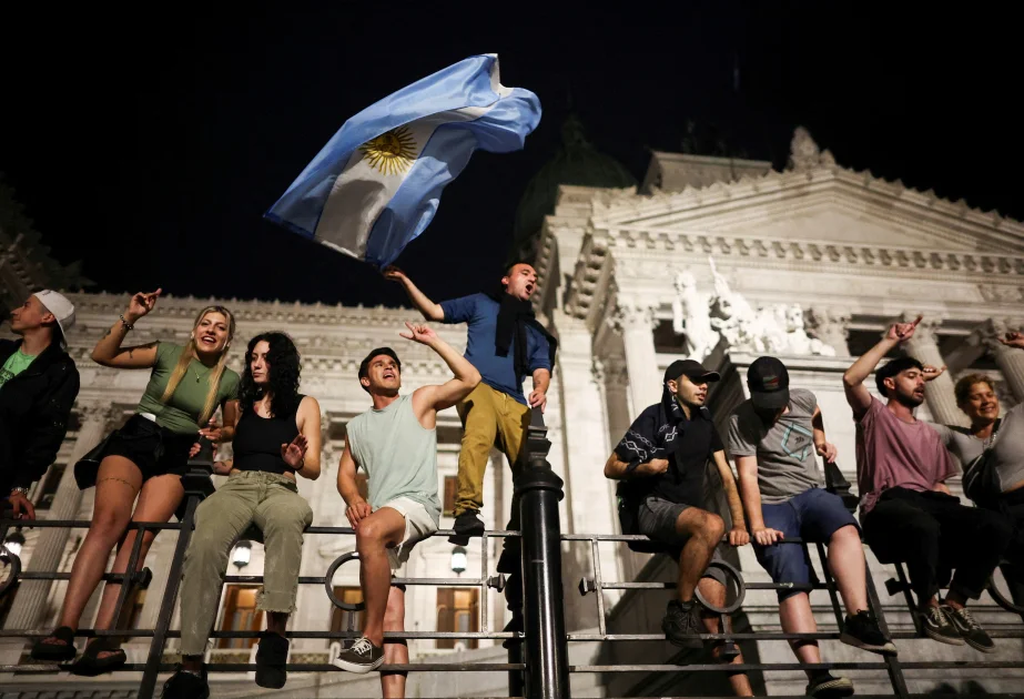 Argentina bu il iqtisadi tənəzzüldən çıxa bilib AZƏRTAC