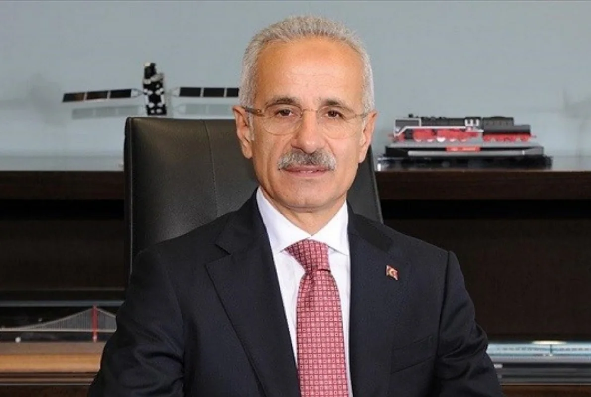 Abdulkadir Uraloğlu: TürkiyəAzərbaycan tranzit keçid sənədi kvotası 100 minə yüksəldildi