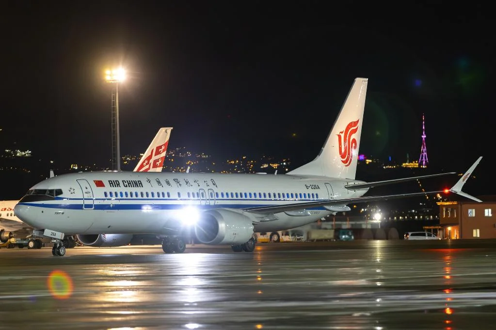 Çinin ən böyük aviaşirkəti “Air China” Gürcüstanın aviasiya bazarına daxil olub