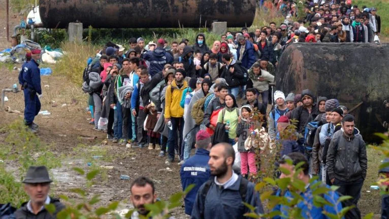 Dünya əhalisinin ən çox köçdüyü ölkələr və səbəbləri SİYAHI