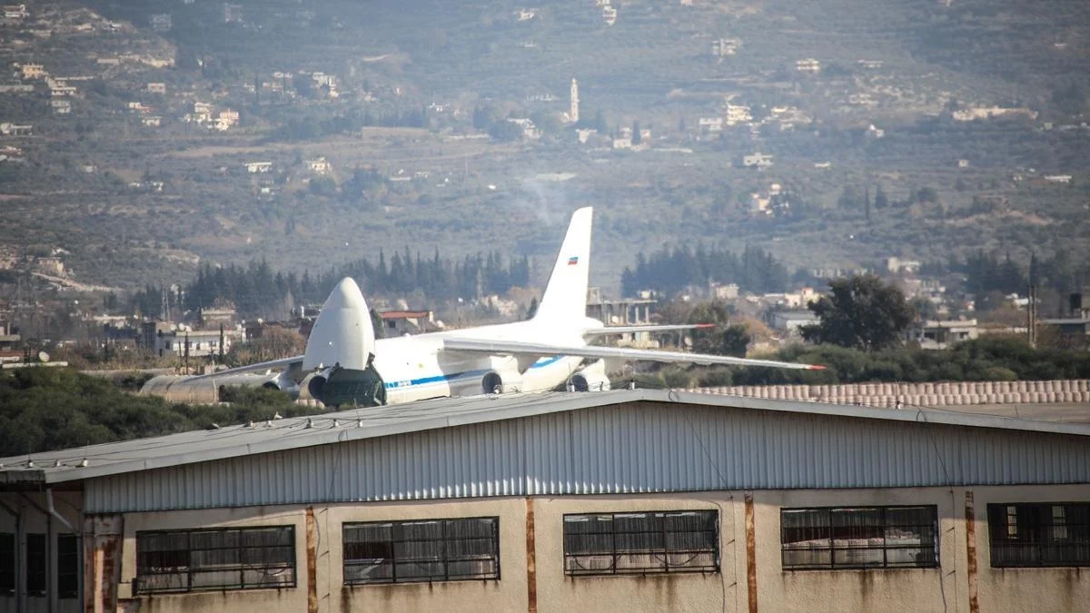 Yük təyyarələri göndərildi Rus ordusu bölgədən çıxır