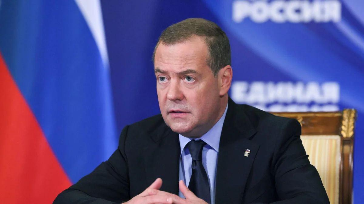 Medvedev Kiyevi hədələyir Generalın qətlinə görə AzPolitika onlayn siyasiictimai qəzet