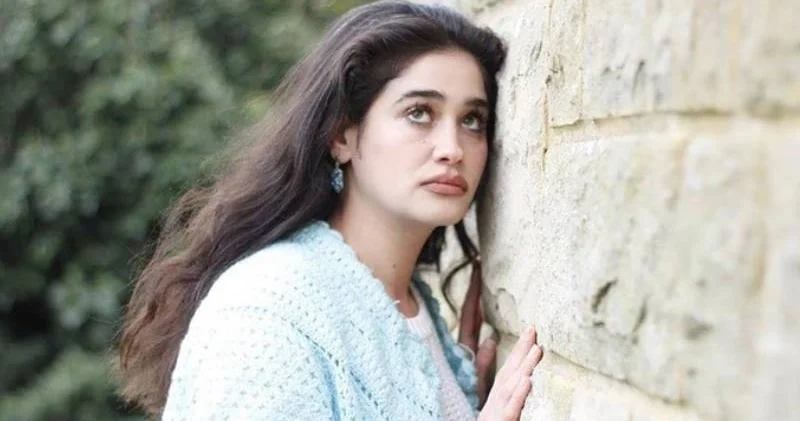 Türkiyənin məşhur aktrisası xristian oldu FOTO