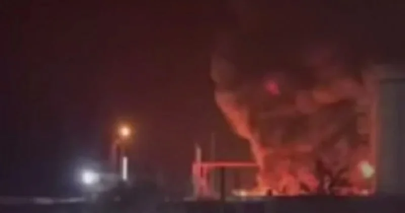 Беспилотники атаковали НПЗ и авиабазы в нескольких регионах РФ