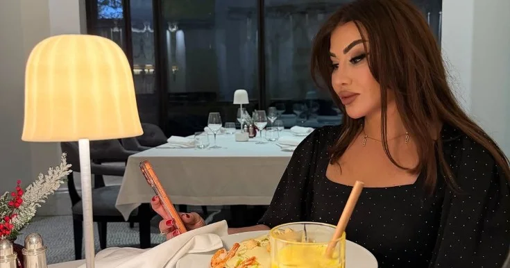 İki tərəf arasında sürünürəm Fotolar