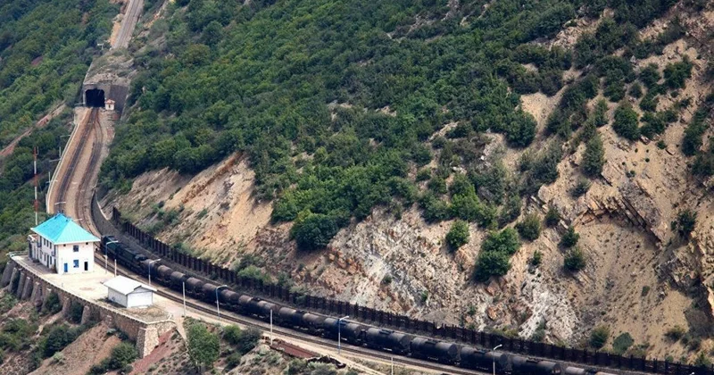 Иран и Россия завершают подготовку к строительству ж/д участка Решт Астара