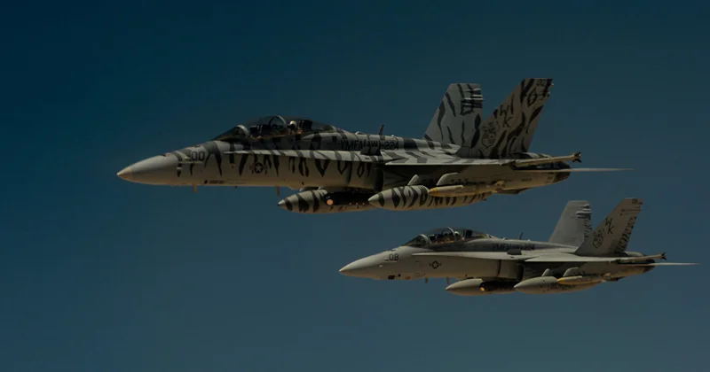 ABŞ qırıcıları Venesuela sahilləri yaxınlığında