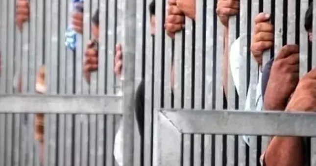 İsrail həbsxanalarındakı fələstinli məhbusların sayı 9300 ə çatıb