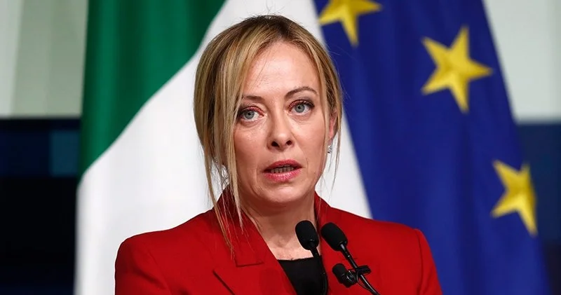 İtaliya Rusiyaya iqtisadi təzyiqi dəstəkləyir FOTO