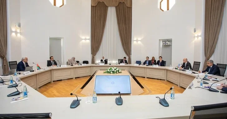 Азербайджан и Оман укрепляют связи в энергетической сфере