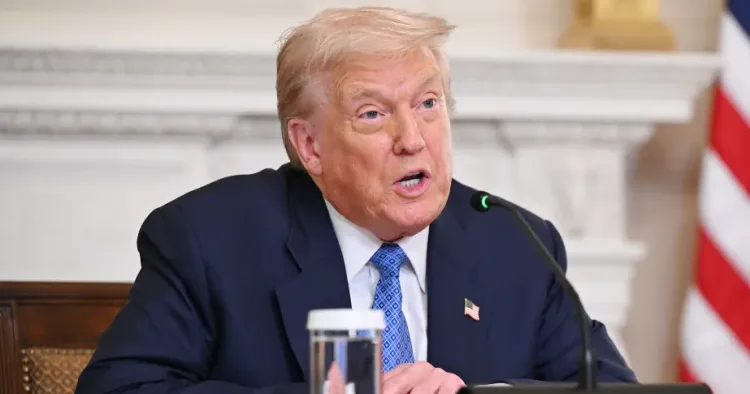 Trampdan İslamabada təzyiq: Qəzza üçün hərbçi tələbi