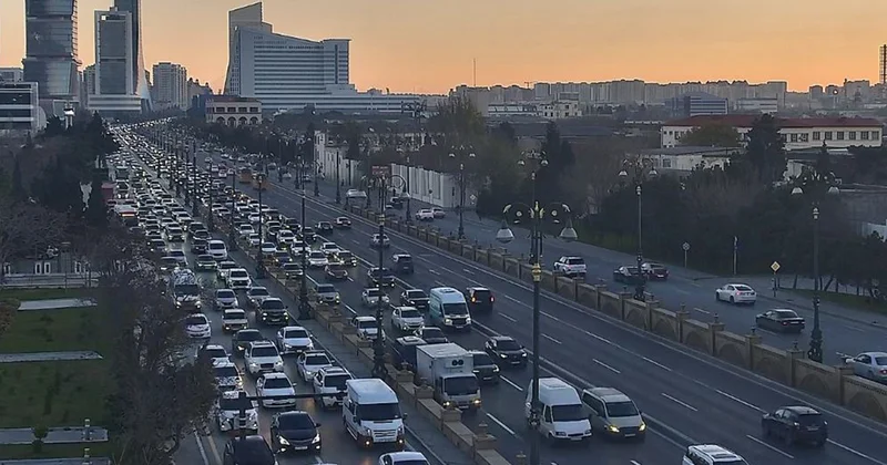 Bu yollarda tıxac var Sürücülərin nəzərinə