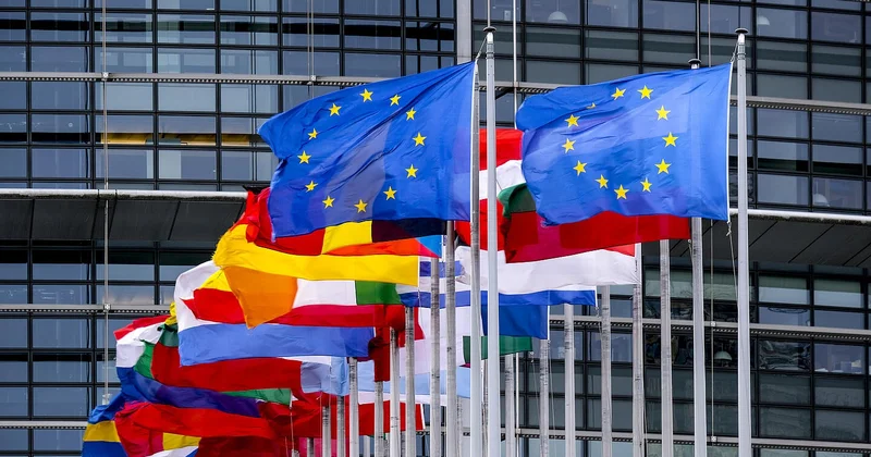 Avropa atəşkəsdən sonra da Ukraynaya dəstək göstərəcək FOTO