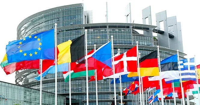 Права человека по выбору, или Как Европа проигрывает геополитику на Южном Кавказе МНЕНИЕ