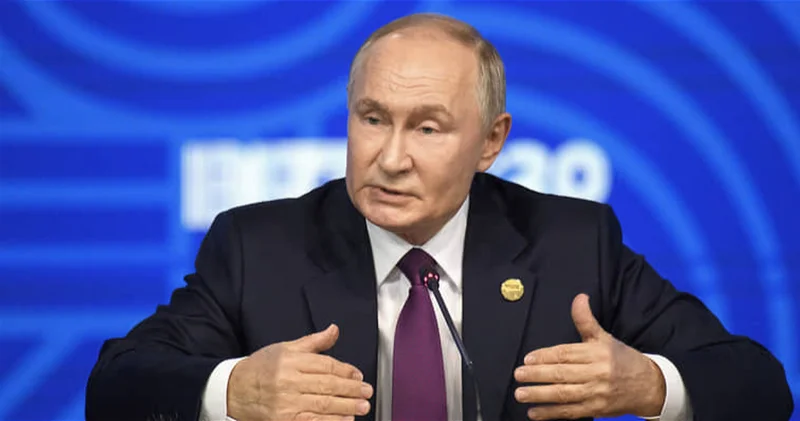 Путин назвал ложью и бредом заявления Запада о большой войне с Россией