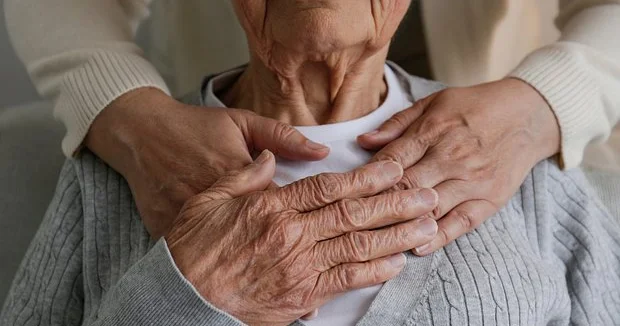 106 yaşlı qadın uzunömürlülüyün sirrini açdı İki məqam