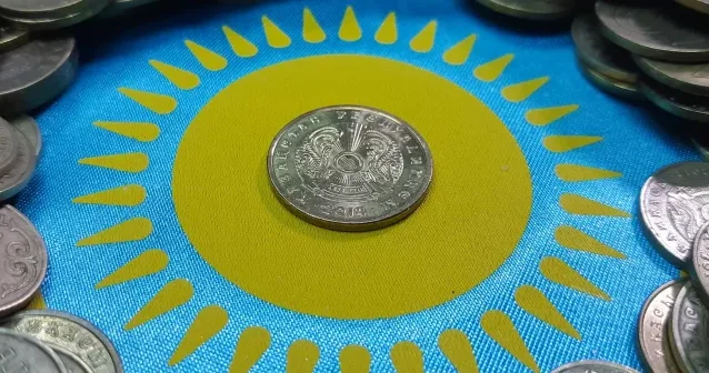 Qazaxıstan iqtisadiyyatı 6,4% artıb