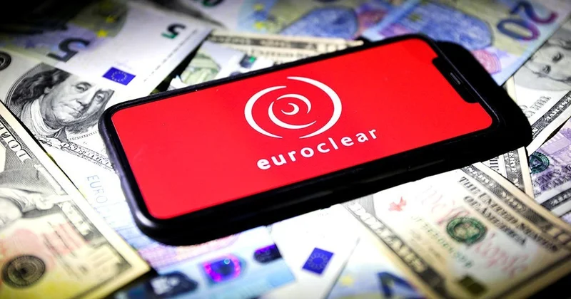 Euroclear Bank оказался под негативным рейтинговым наблюдением Fitch