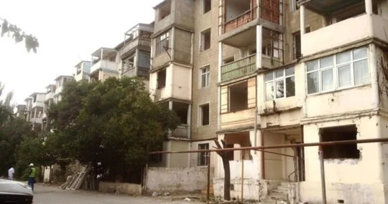 Paytaxt sakinlərinə XƏBƏRDARLIQ Bu binalarda yaşamaq TƏHLÜKƏLİDİR!