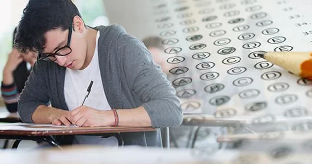 Qulaqlığı çubuqla, ötürücü cihazı yapışqanla taxıblar... “İmtahan əməliyyatı”