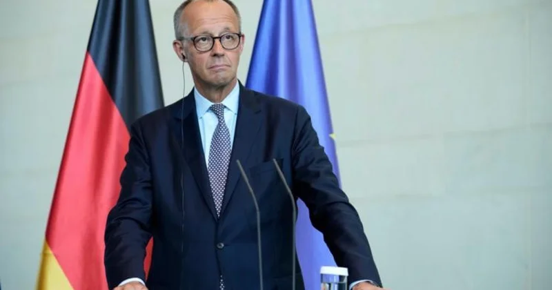 Мерц: Германия должна быть среди гарантов безопасности Украины