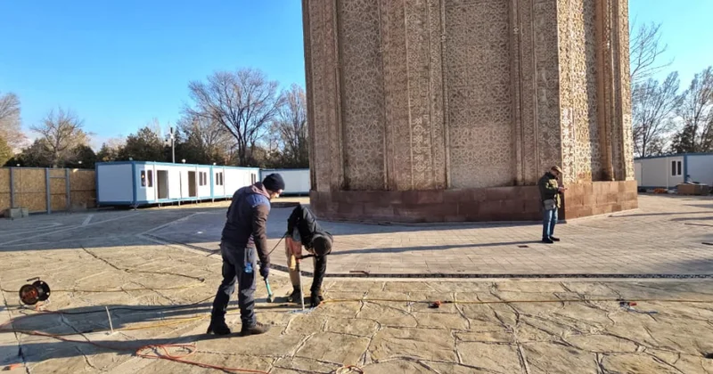 İtaliya şirkəti Möminə Xatun türbəsinin ərazisində geofiziki araşdırmalar aparır