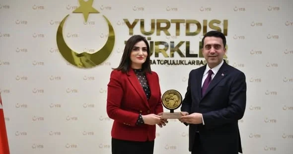 İsmail Qaspıralı Xarici Siyasət İnstitutunun İdarə Heyəti YTB sədri ilə görüşüb