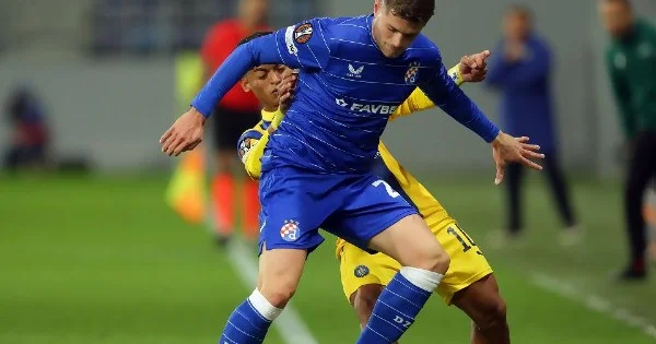 İnter Dumfrisin əvəzinə Xorvatiyadan müdafiəçi tapdı azarkeşlərin davranışına görə