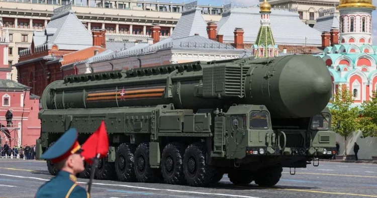 Avropada panika Rusiya Londonu 8 dəqiqəyə məhv edə bilər