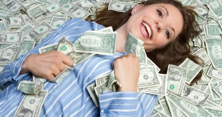 “Qadının pulu da var, hökmü də, niyə evlənsin ki?” İqtisadçı VİDEO