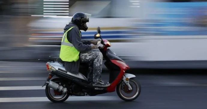 Moped sürücülərinə XƏBƏRDARLIQ Bu halda həbs OLUNACAQLAR