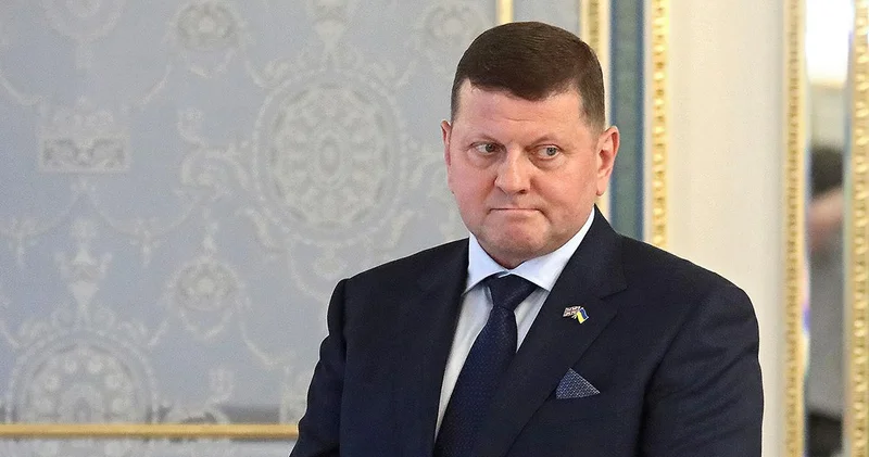 Zalujnı Ukraynada vətəndaş müharibəsi riski barədə xəbərdarlıq etdi