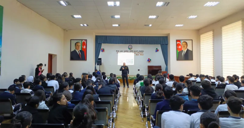 Məktəblilər fövqəladə hallarda davranış qaydaları barədə maarifləndiriliblər
