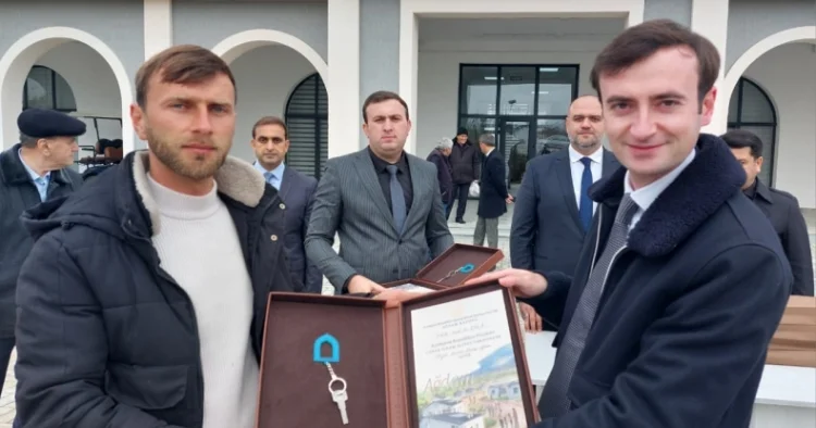 Daha 45 nəfər Xıdırlıya köçürülüb