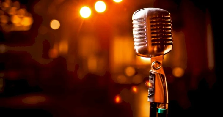 Bu müğənniyə 112 milyon verilməlidir KONKRET