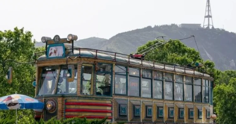 Tiflisdə tramvay xəttinin tikintisi üçün tender elan edilib