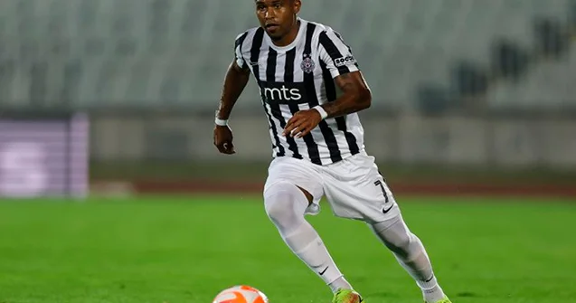 “Partizan” Partik Andradeyə 2 milyondan çox ödəniş etməlidir FİFA qərar verdi