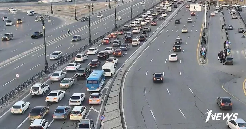 На каких улицах Баку 17 декабря наблюдаются транспортные заторы? ФОТО