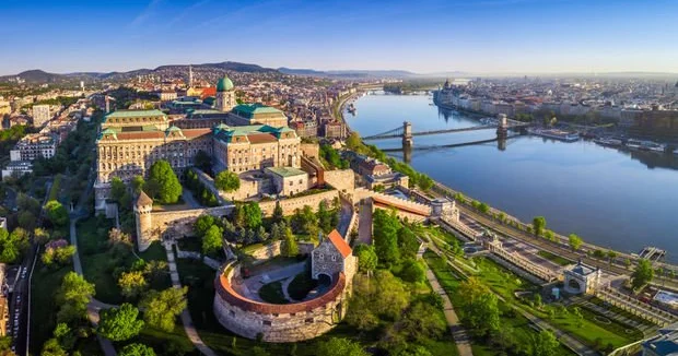 Macarıstan Ukraynanın Aİ yə üzvlüyü ilə bağlı Aİ nin bəyanatını blokladı