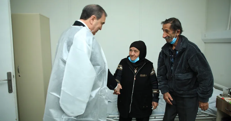 İcra başçısı şəhid atasını ziyarət etdi Fotolar