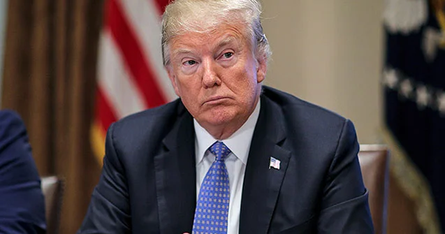 Tramp təkcə bu il ilk prezidentlik dönəmindən daha çox sənəd imzalayıb