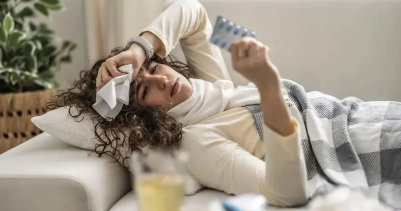 Xəstəlik mövsümü başladı: Qrip və COVID i necə fərqləndirək?