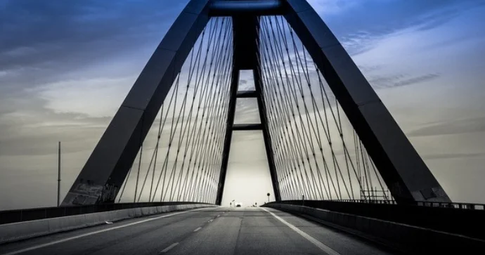 Bakıda milyonluq körpü çökür VİDEO KONKRET