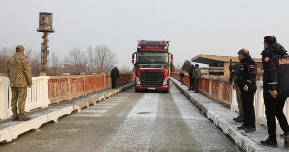 Millət vəkili Orhan Erdem: Ermənistan öhdəliklərini yerinə yetirsə, Türkiyə ilə sərhəd qapıları açılacaq Video