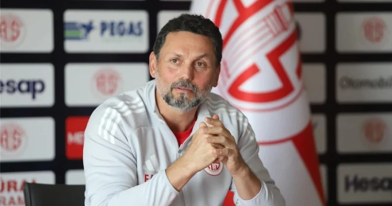 Türkiyə Superliqası təmsilçisi baş məşqçisi ilə yollarını ayırıb